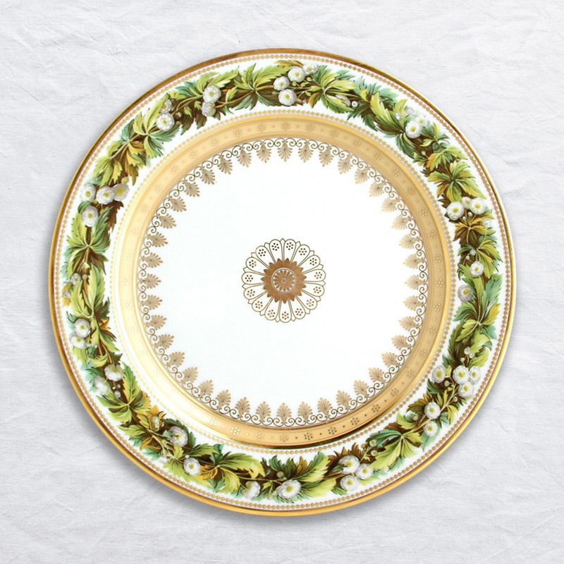 Assiette à dessert Renoncule à feuilles d'Aconit L608/6849 Botanique - Ancienne Manufacture Royale