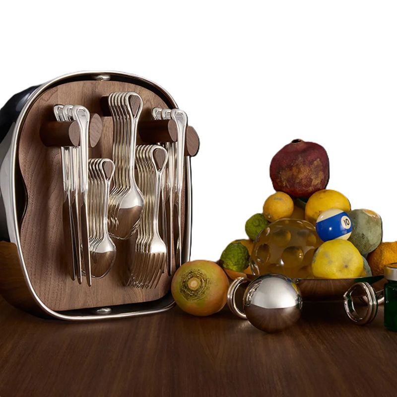 image/article/ensemble_24_pieces_en_ecrin_metal_argente_b00072299_carrousel_christofle_28883.jpg