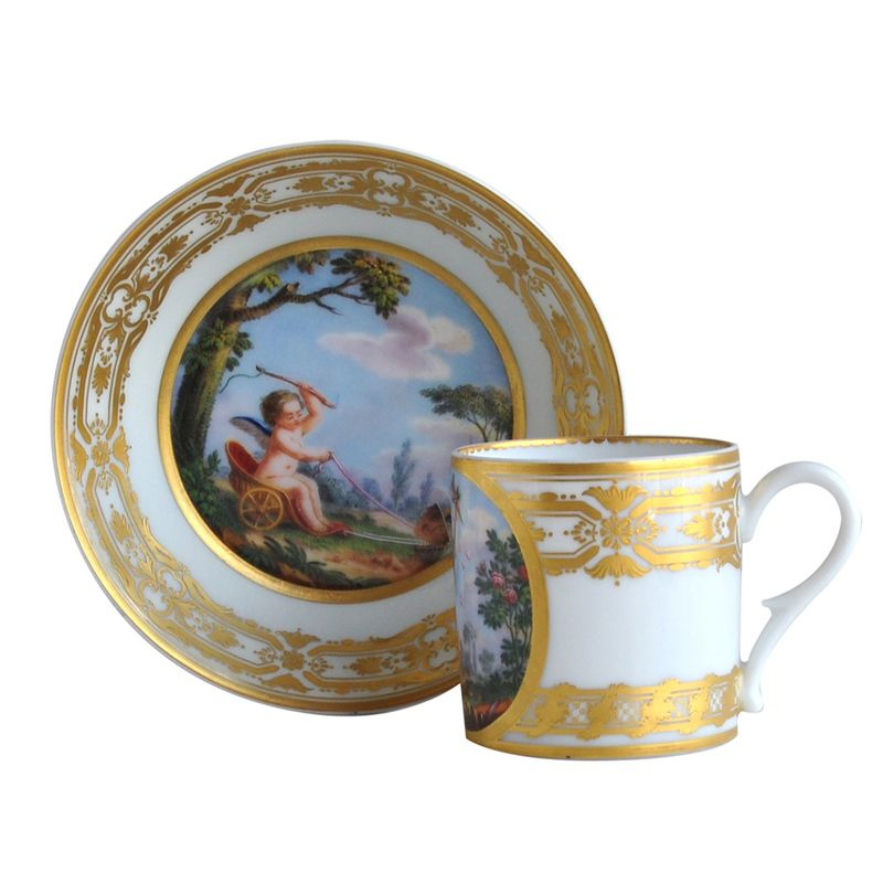 Venus corrigeant l'amour L596/4519 Tasses Historiques - Ancienne Manufacture Royale